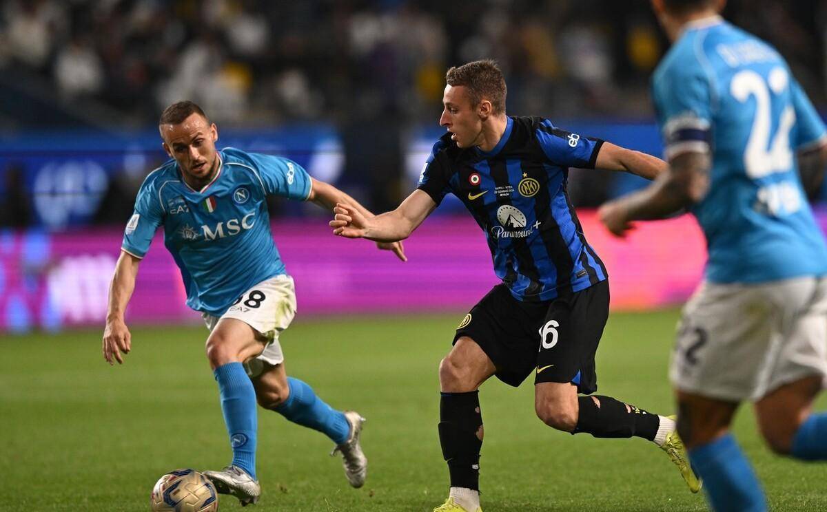 欧宝体育注册-今夜突围战来临，埃因霍温围绕足总杯调整名单，压力陡增，细节决定成败